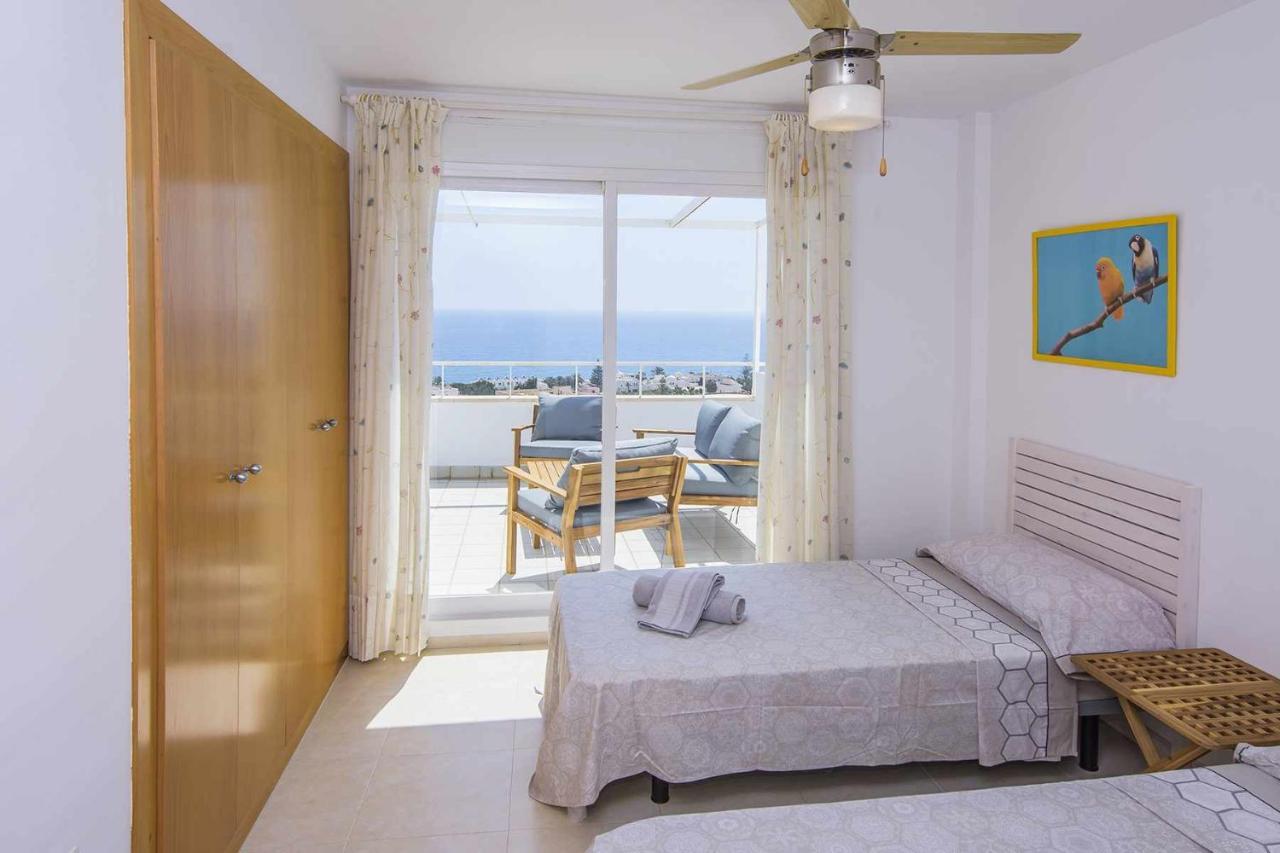 El Horizonte Piscinaterraza Y Vistas Apartment Карбонерас Екстериор снимка