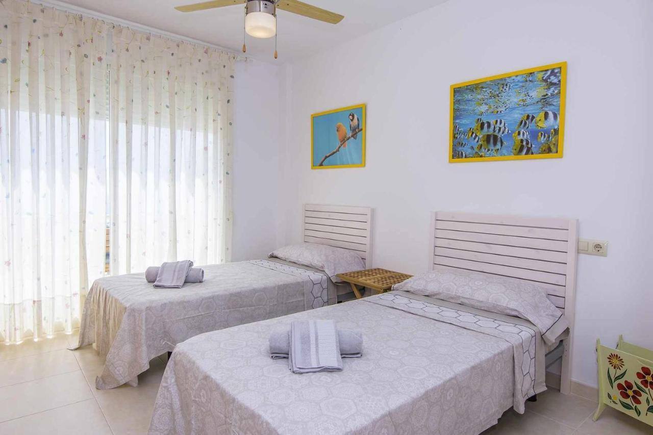 El Horizonte Piscinaterraza Y Vistas Apartment Карбонерас Екстериор снимка